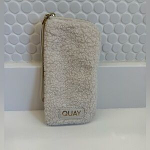 Quay Cream Fleece Phone Case